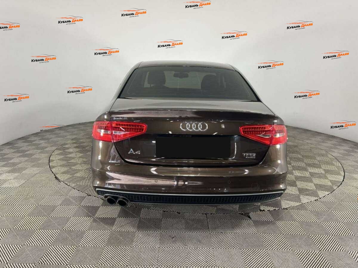 Audi A4 2014 года с пробегом. Фото: #2