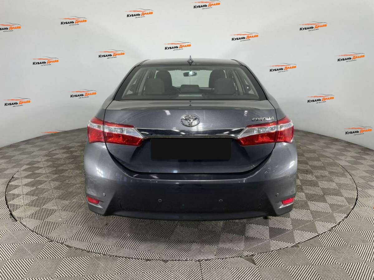 Toyota Corolla 2017 года с пробегом. Фото: #2