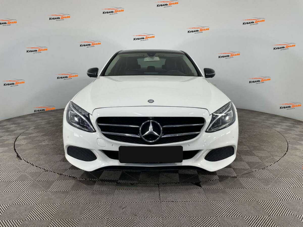 Mercedes-Benz C-Класс 2015 года с пробегом. Фото: #1