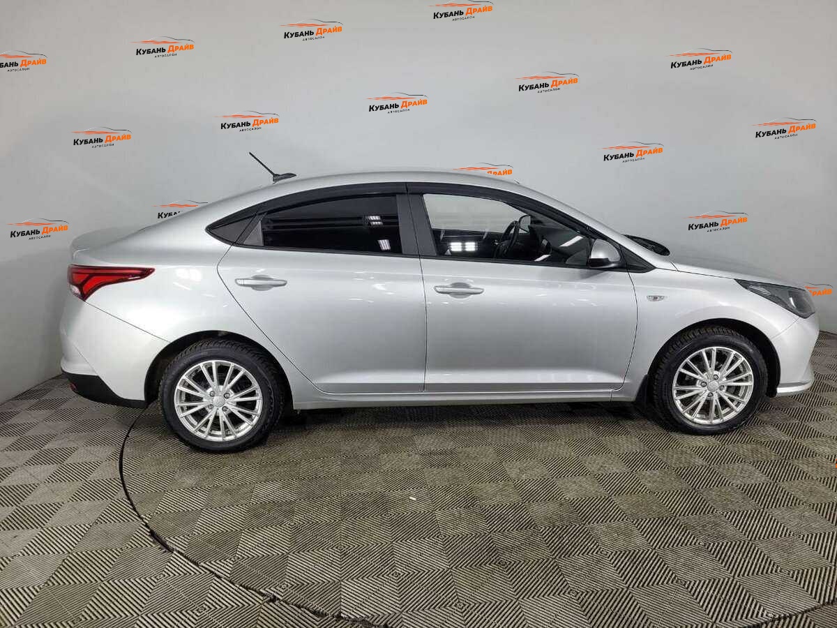Hyundai Solaris 2021 года с пробегом. Фото: #3
