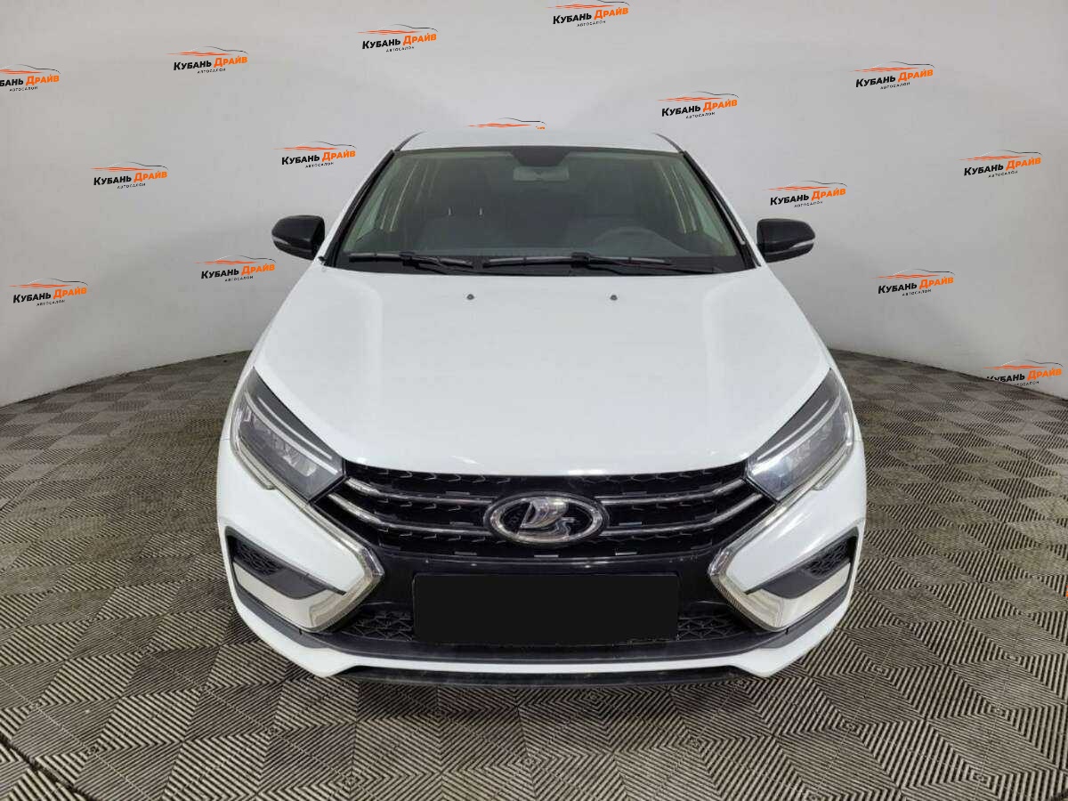 Lada (ВАЗ) Vesta 2023 года с пробегом. Фото: #1