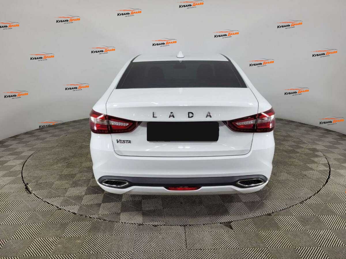 Lada (ВАЗ) Vesta 2023 года с пробегом. Фото: #2