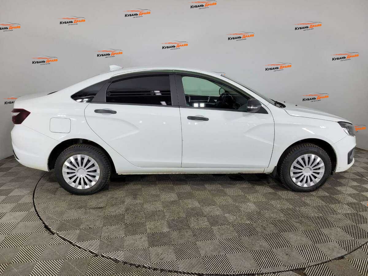 Lada (ВАЗ) Vesta 2023 года с пробегом. Фото: #3