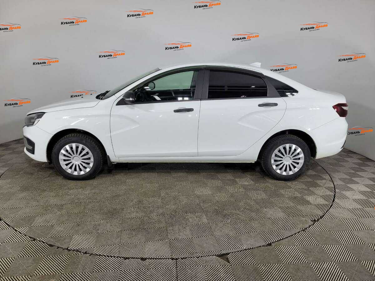 Lada (ВАЗ) Vesta 2023 года с пробегом. Фото: #4