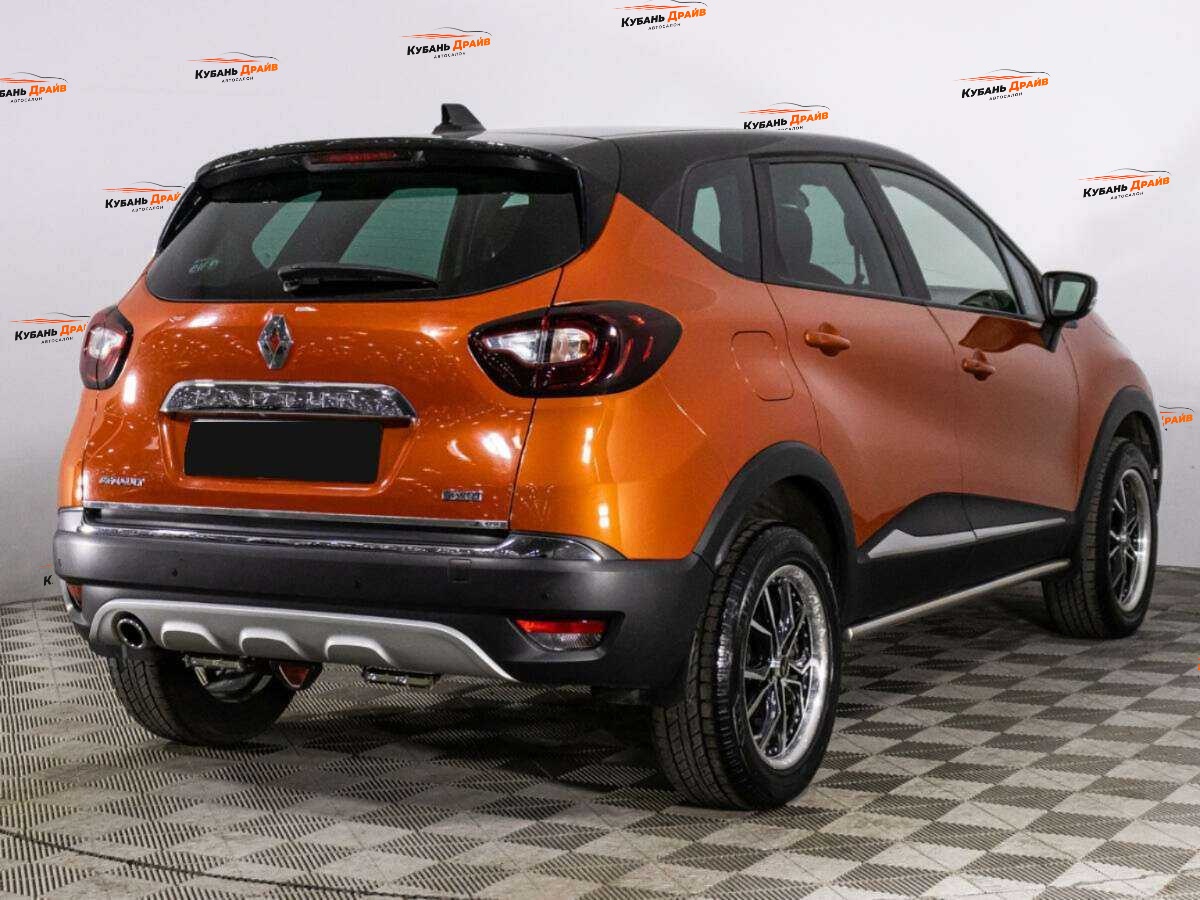 Renault Kaptur 2016 года с пробегом. Фото: #4