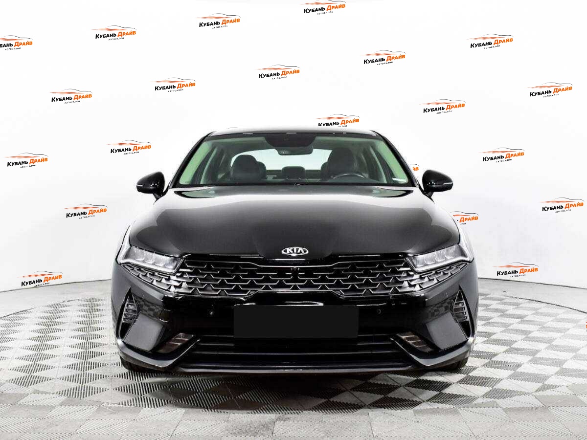 Kia K5 2021 года с пробегом. Фото: #1