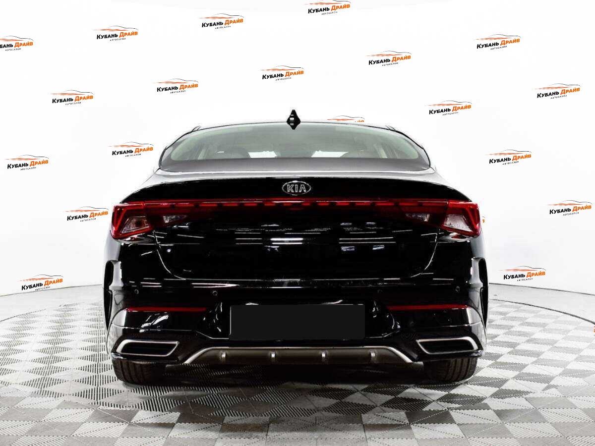 Kia K5 2021 года с пробегом. Фото: #3