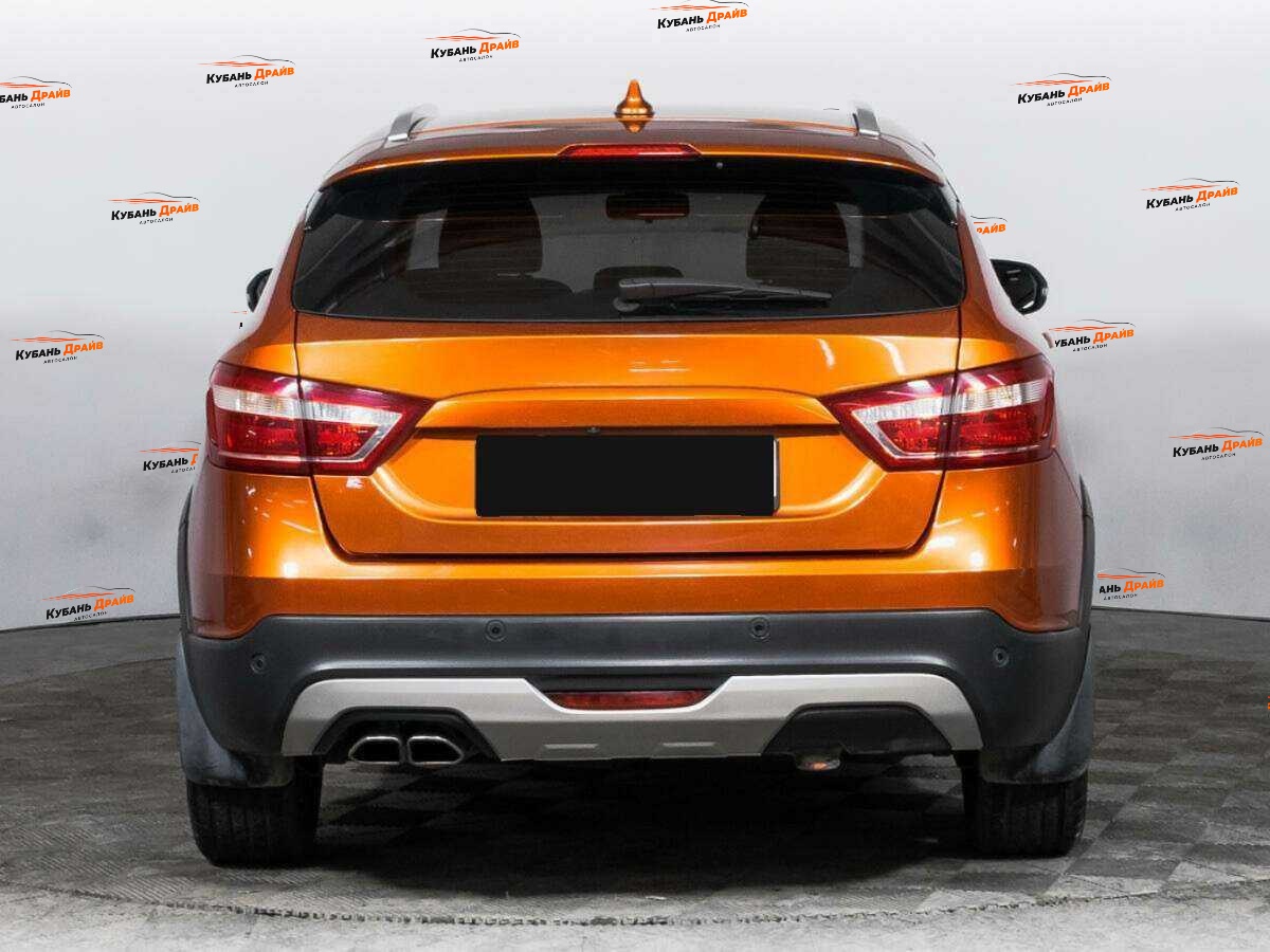 Lada (ВАЗ) Vesta 2018 года с пробегом. Фото: #5