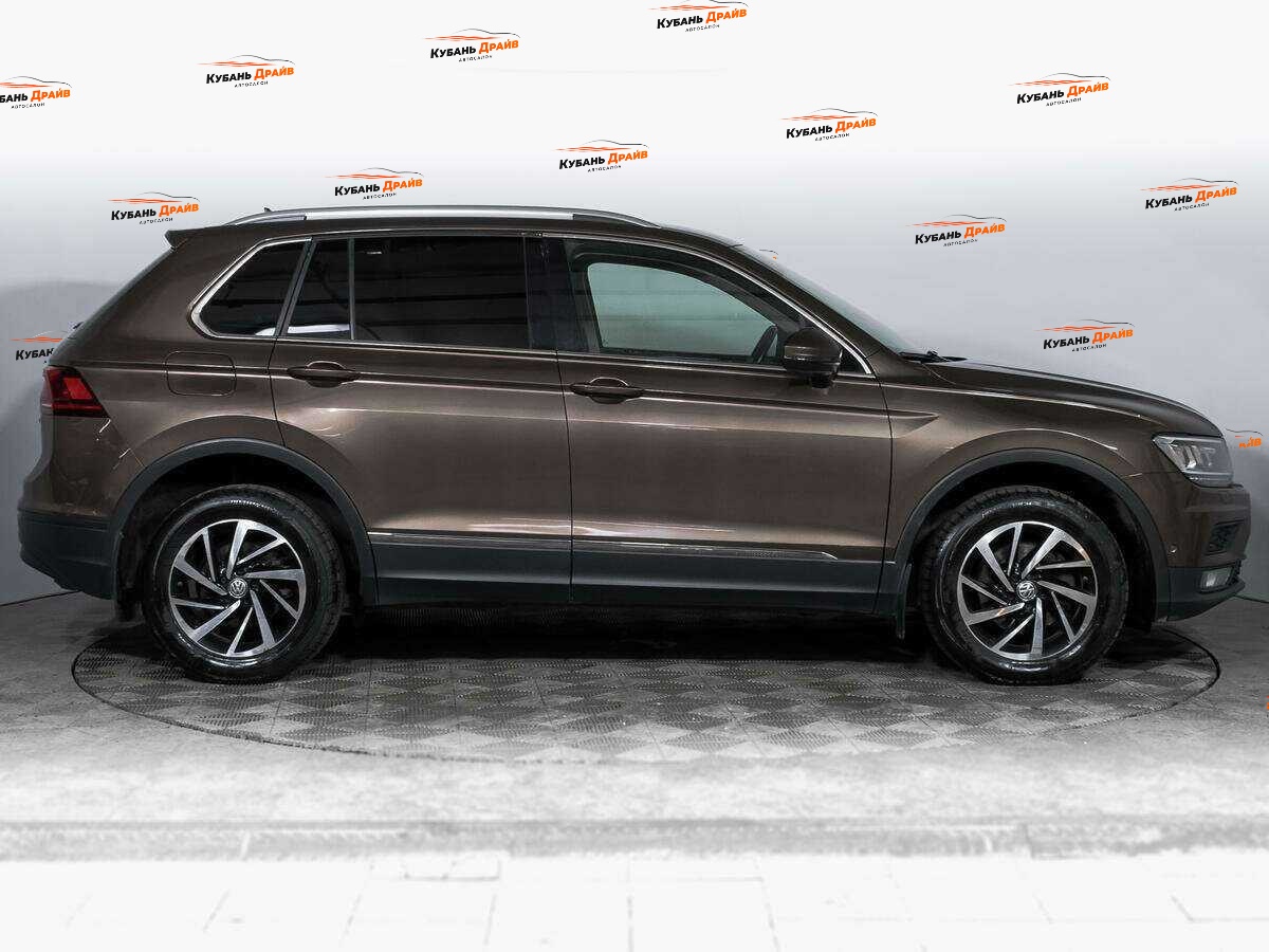 Volkswagen Tiguan 2018 года с пробегом. Фото: #3
