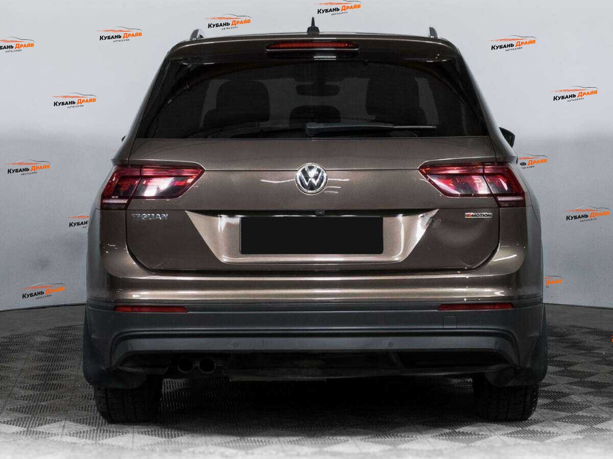 Volkswagen Tiguan 2018 года с пробегом. Фото: #5