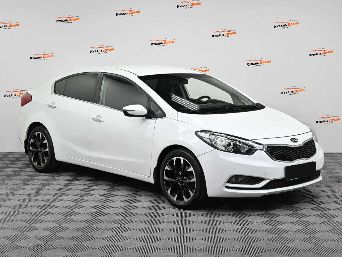Kia Cerato 2015 года с пробегом. Фото: #2