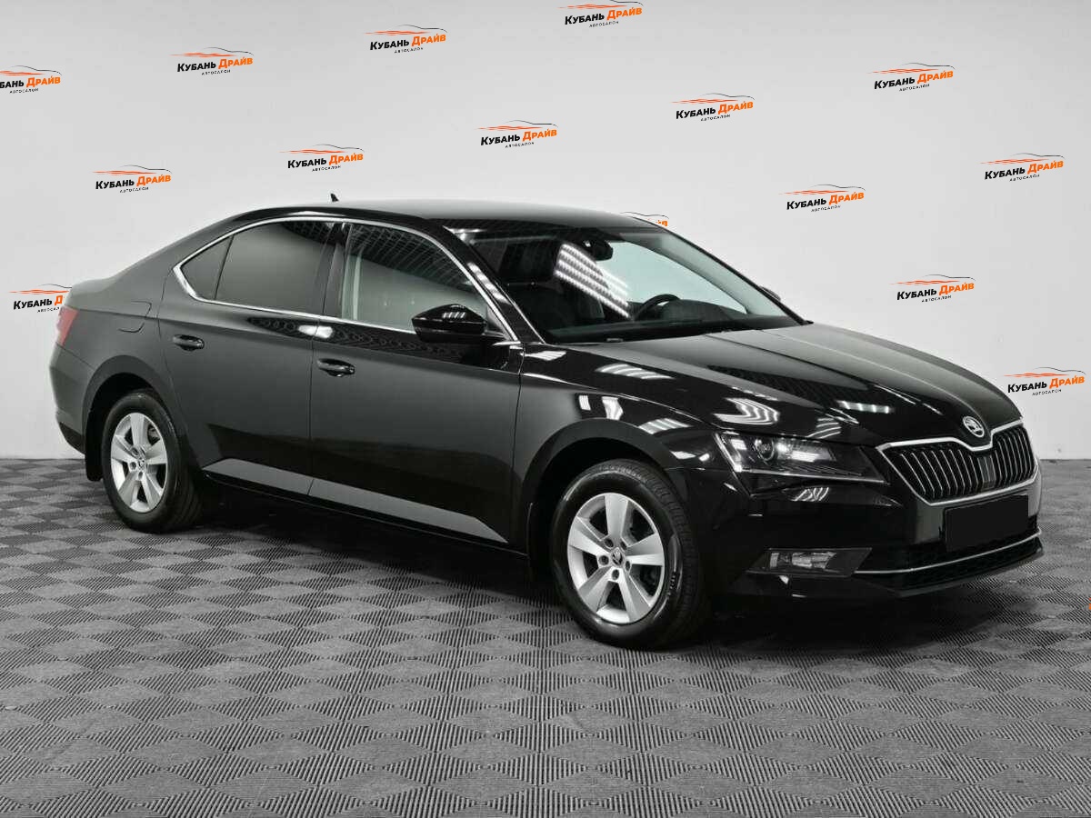 Skoda Superb 2016 года с пробегом. Фото: #2