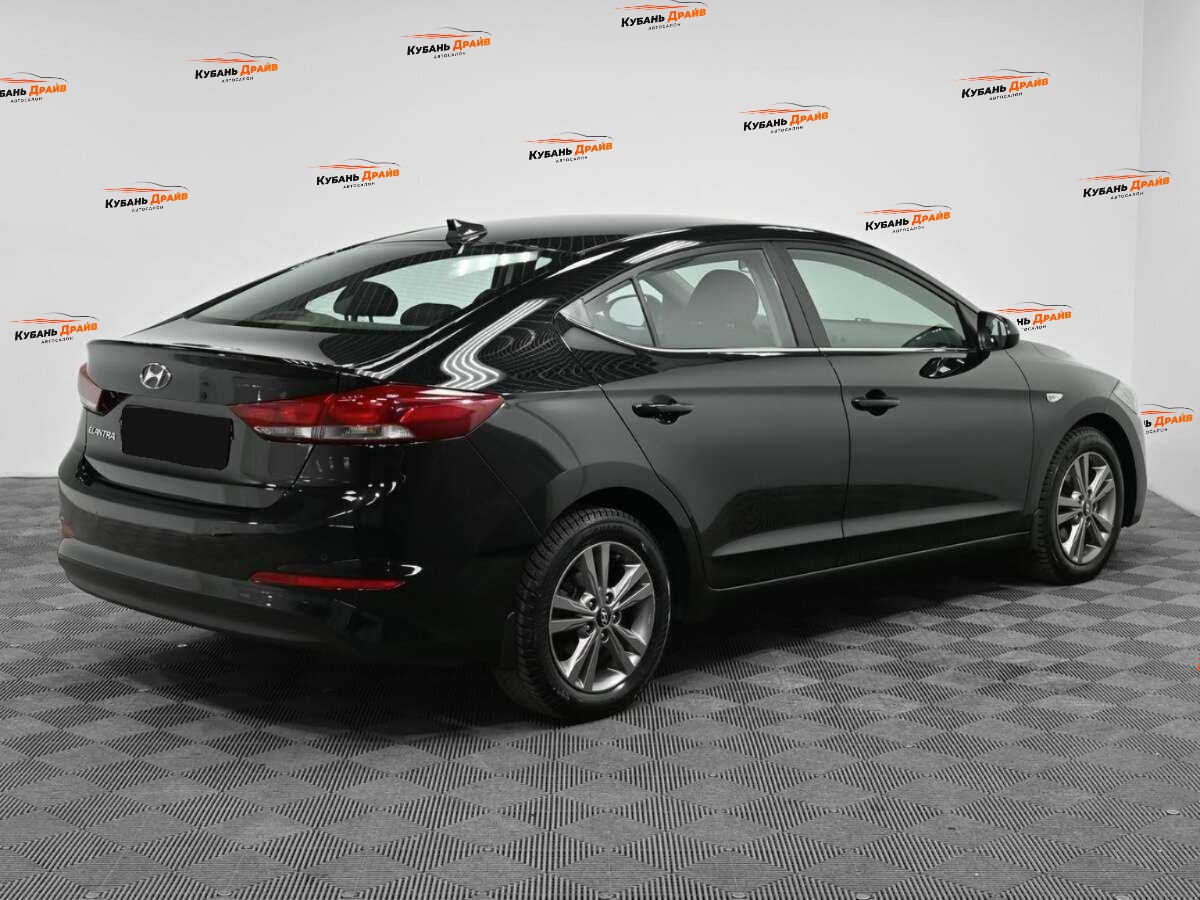Hyundai Elantra 2017 года с пробегом. Фото: #1