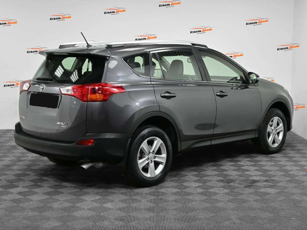 Toyota RAV4 2013 года с пробегом. Фото: #1