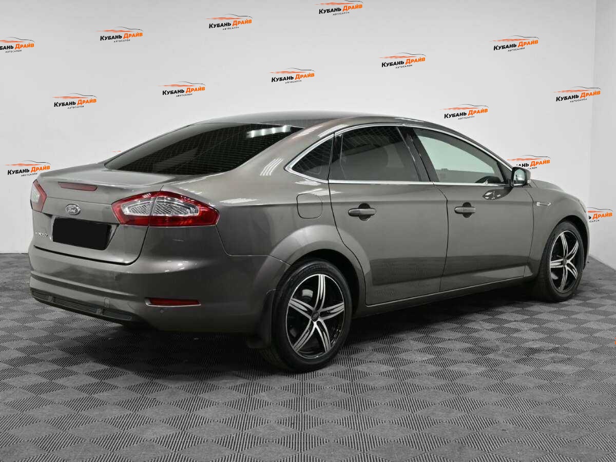 Ford Mondeo 2012 года с пробегом. Фото: #1