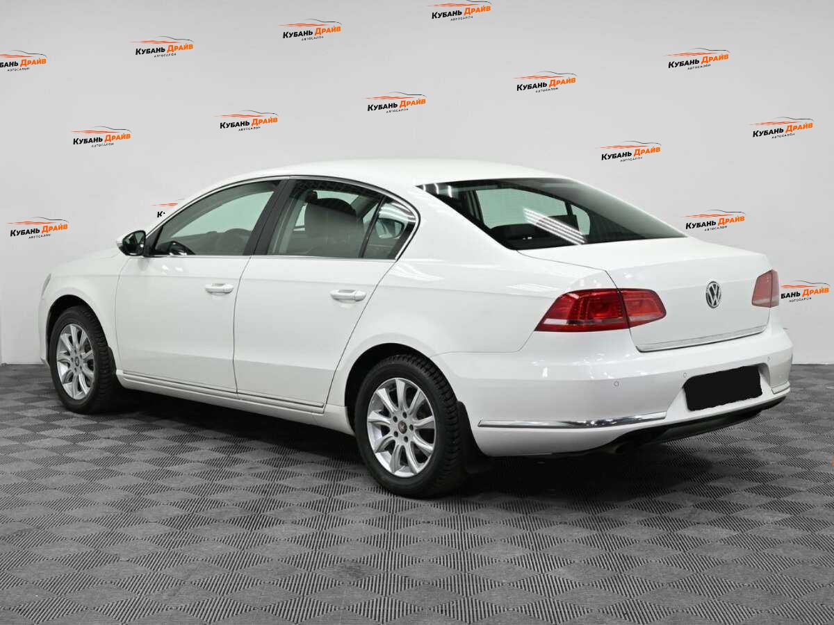 Volkswagen Passat 2013 года с пробегом. Фото: #3