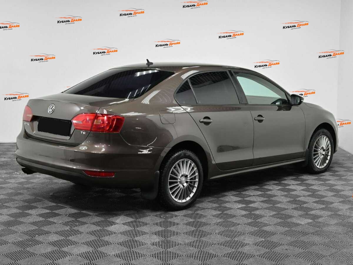 Volkswagen Jetta 2013 года с пробегом. Фото: #1