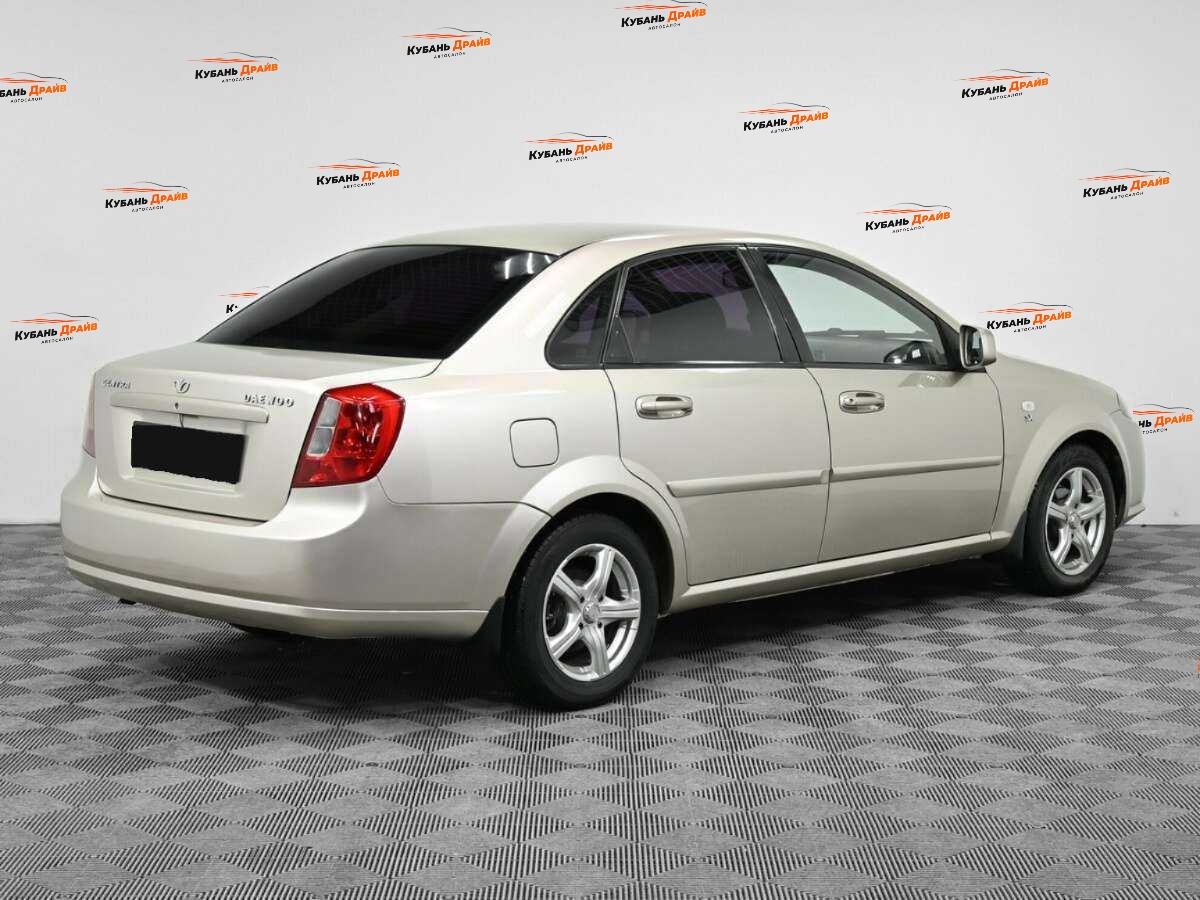 Daewoo Gentra 2014 года с пробегом. Фото: #1