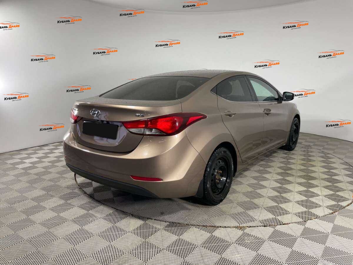 Hyundai Elantra 2014 года с пробегом. Фото: #3