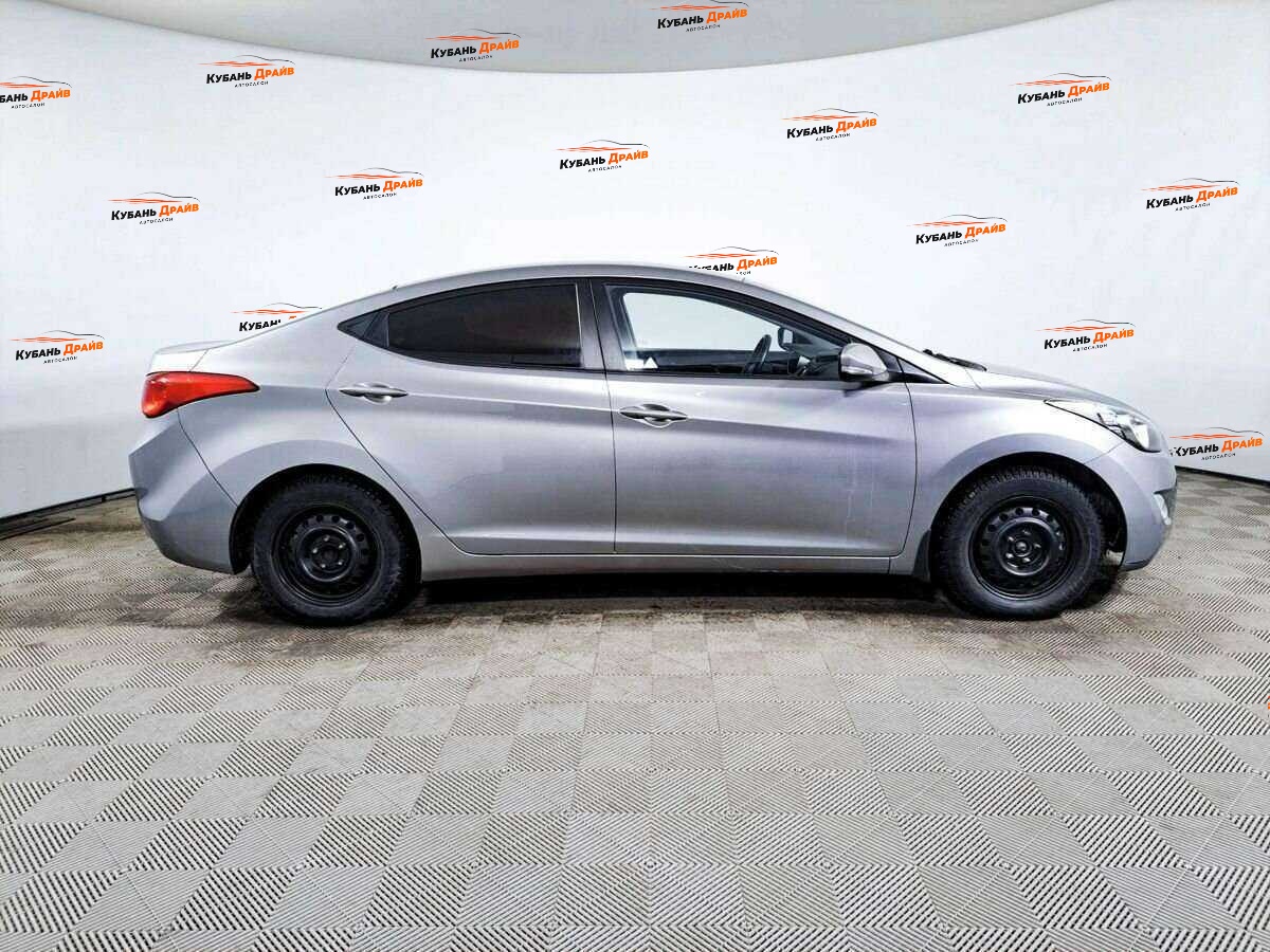 Hyundai Elantra 2013 года с пробегом. Фото: #3