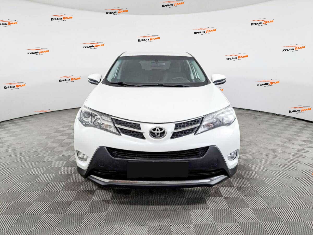 Toyota RAV4 2014 года с пробегом. Фото: #1