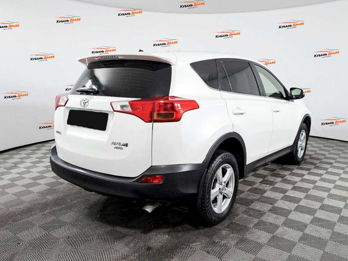 Toyota RAV4 2014 года с пробегом. Фото: #4