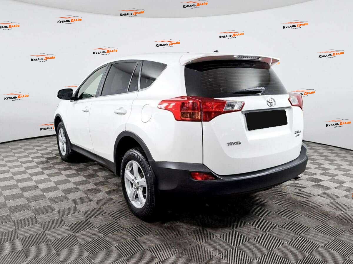 Toyota RAV4 2014 года с пробегом. Фото: #6