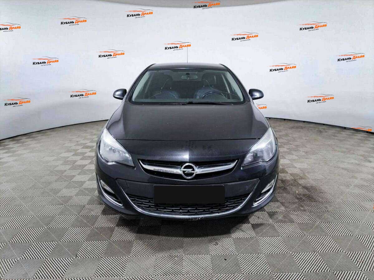 Opel Astra 2014 года с пробегом. Фото: #1