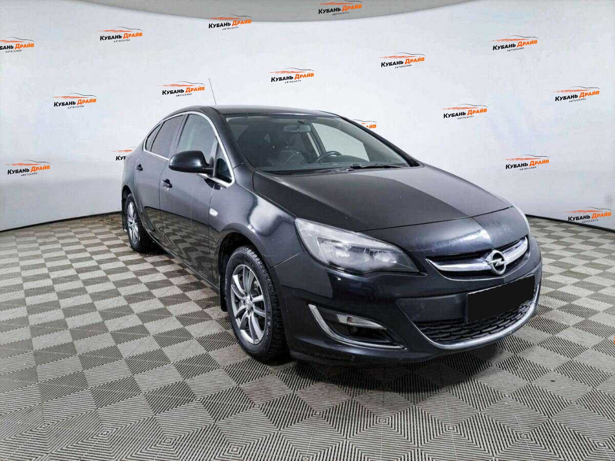 Opel Astra 2014 года с пробегом. Фото: #2