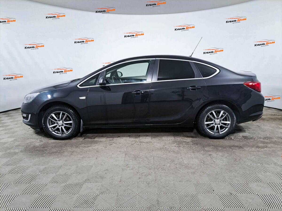 Opel Astra 2014 года с пробегом. Фото: #7