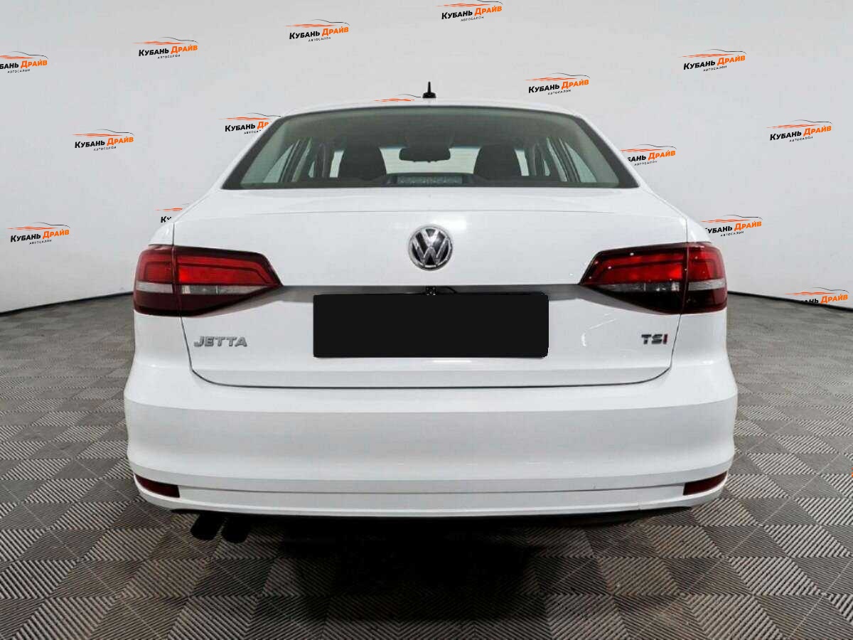 Volkswagen Jetta 2016 года с пробегом. Фото: #4