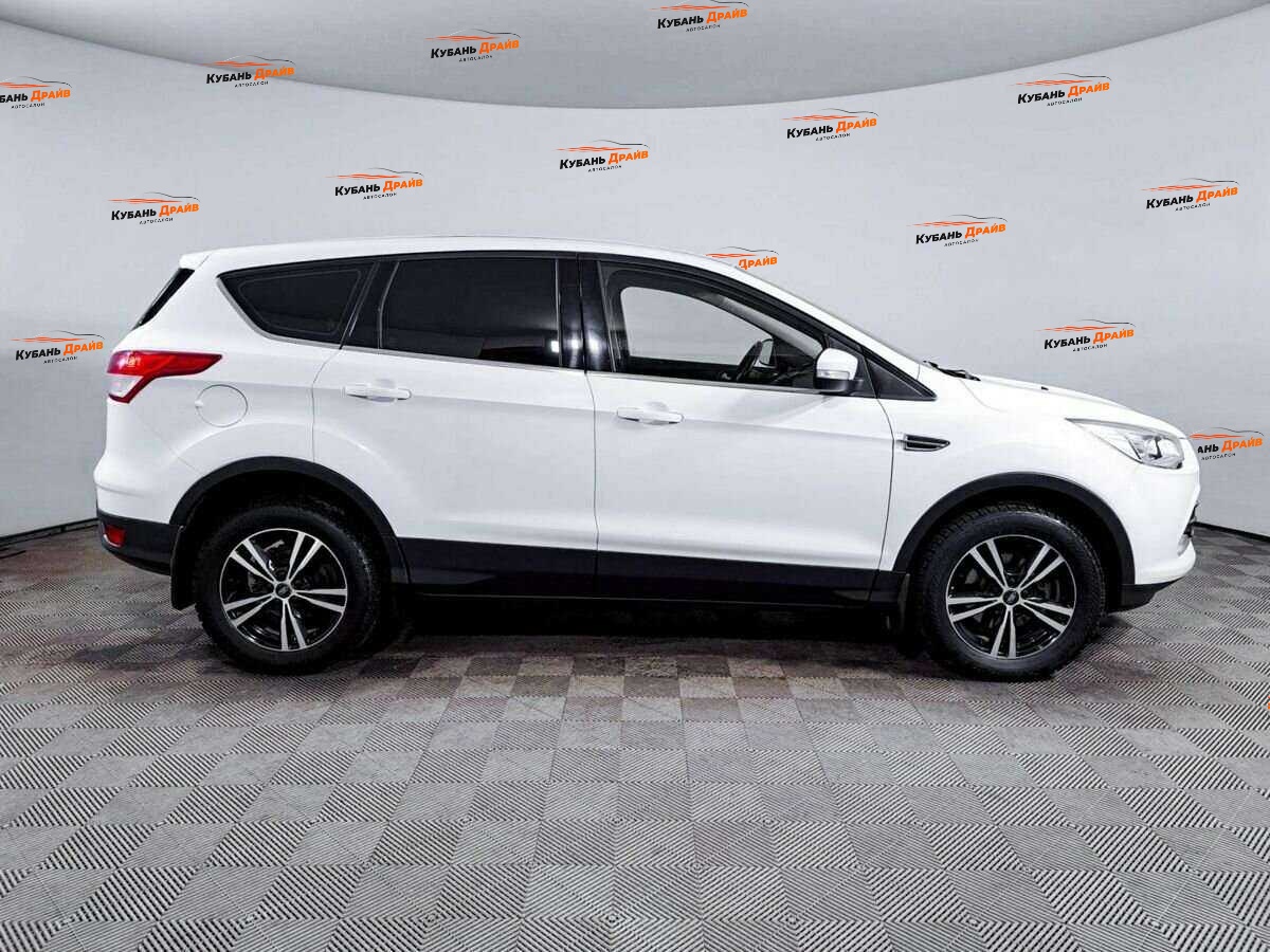Ford Kuga 2016 года с пробегом. Фото: #3