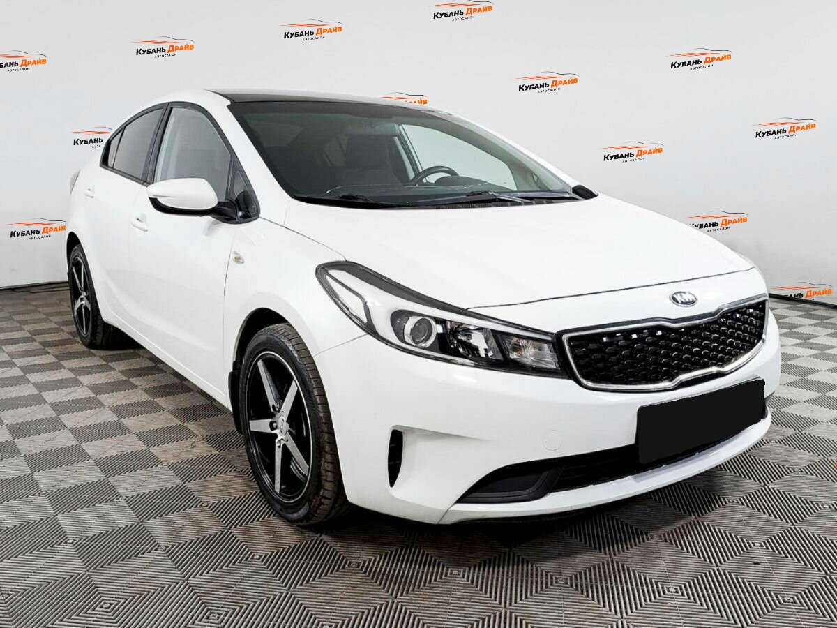 Kia Cerato 2017 года с пробегом. Фото: #2