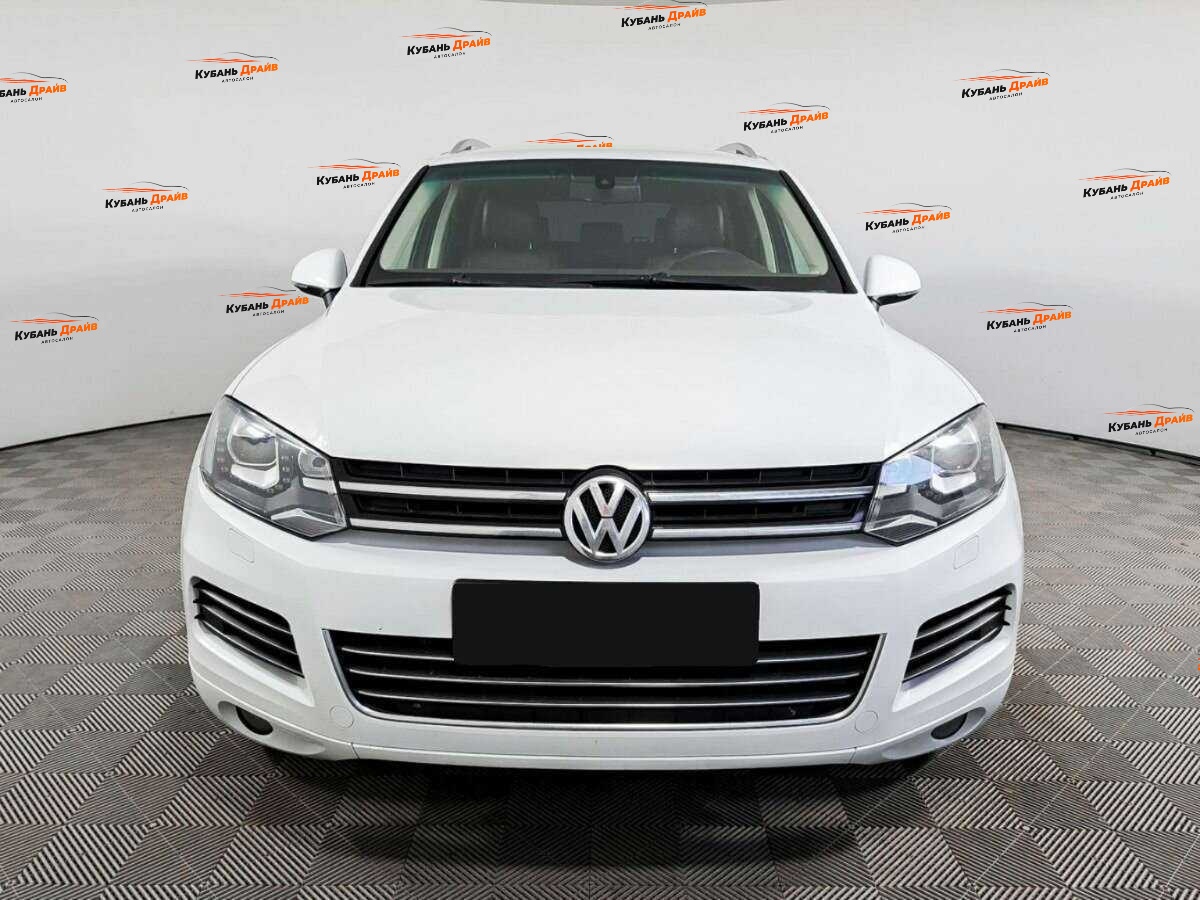 Volkswagen Touareg 2012 года с пробегом. Фото: #1