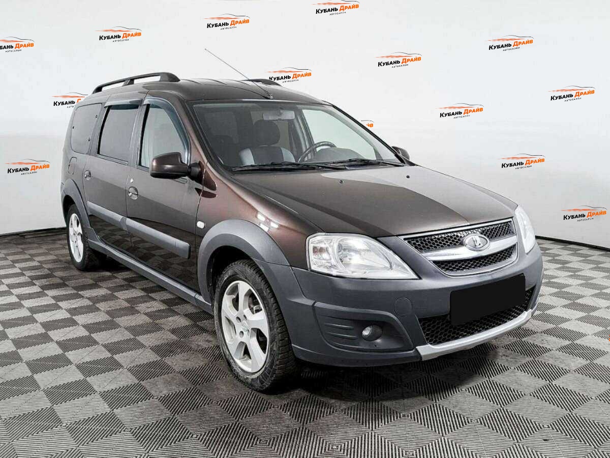 Lada (ВАЗ) Largus 2018 года с пробегом. Фото: #2