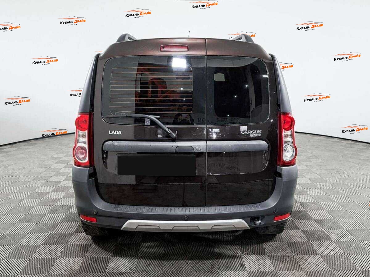 Lada (ВАЗ) Largus 2018 года с пробегом. Фото: #4