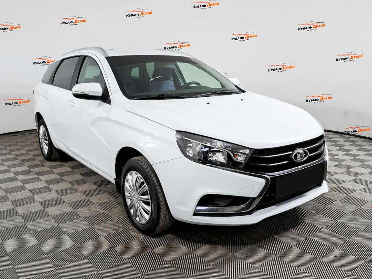Lada (ВАЗ) Vesta 2018 года с пробегом. Фото: #2