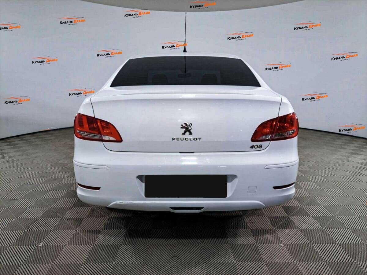 Peugeot 408 2013 года с пробегом. Фото: #4