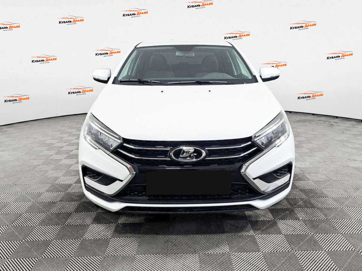 Lada (ВАЗ) Vesta 2023 года с пробегом. Фото: #1