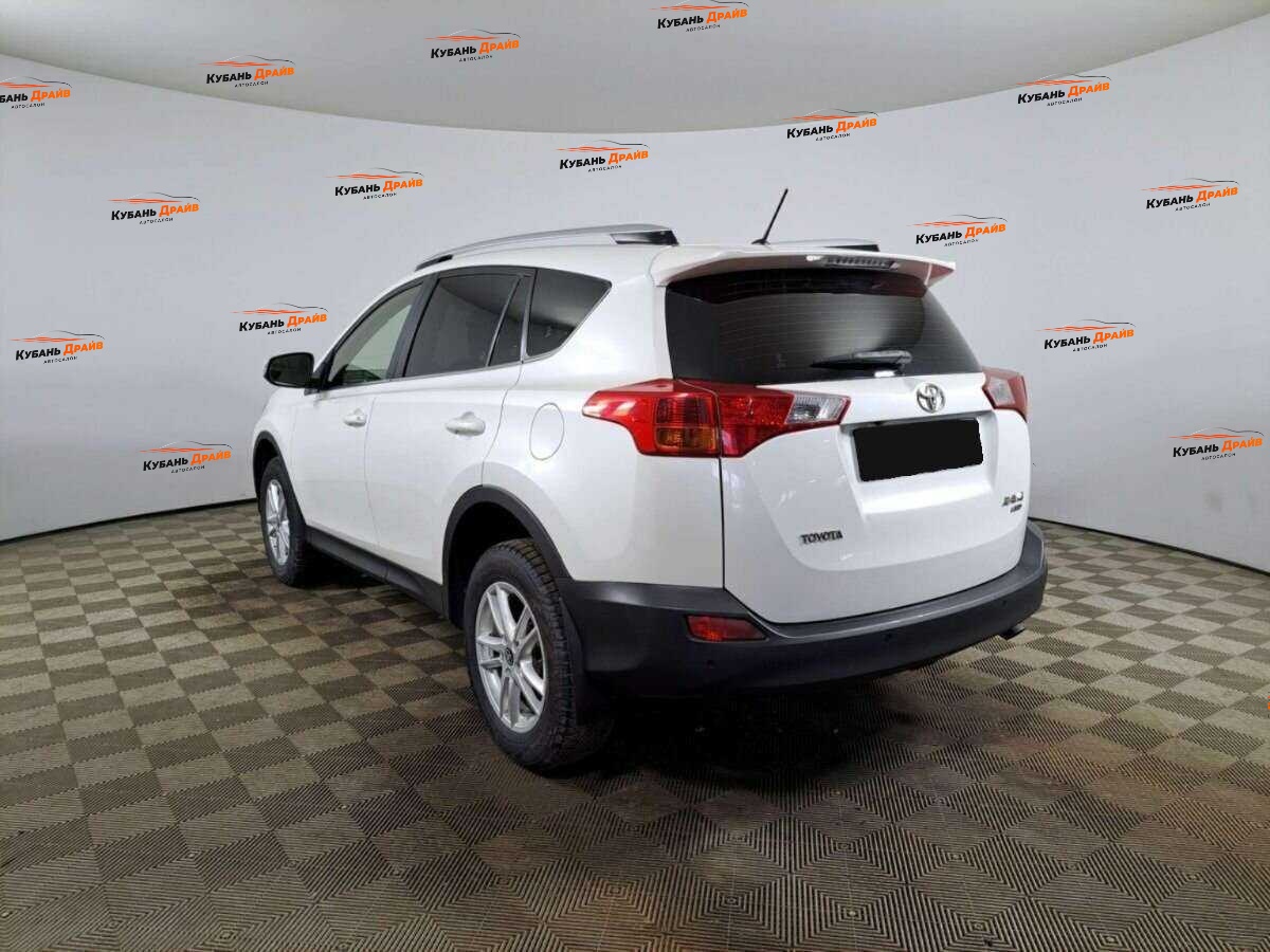 Toyota RAV4 2014 года с пробегом. Фото: #6