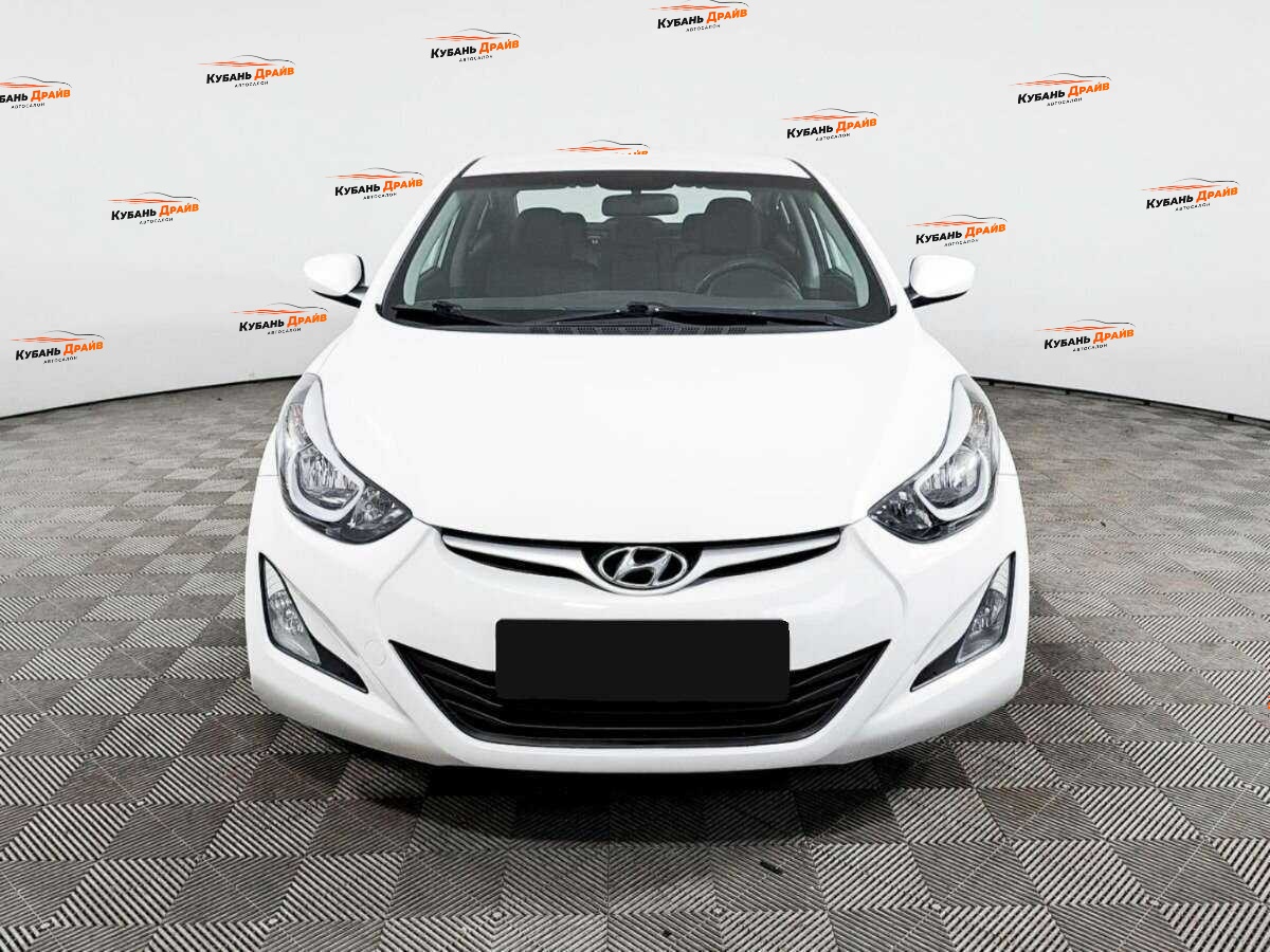 Hyundai Elantra 2015 года с пробегом. Фото: #1