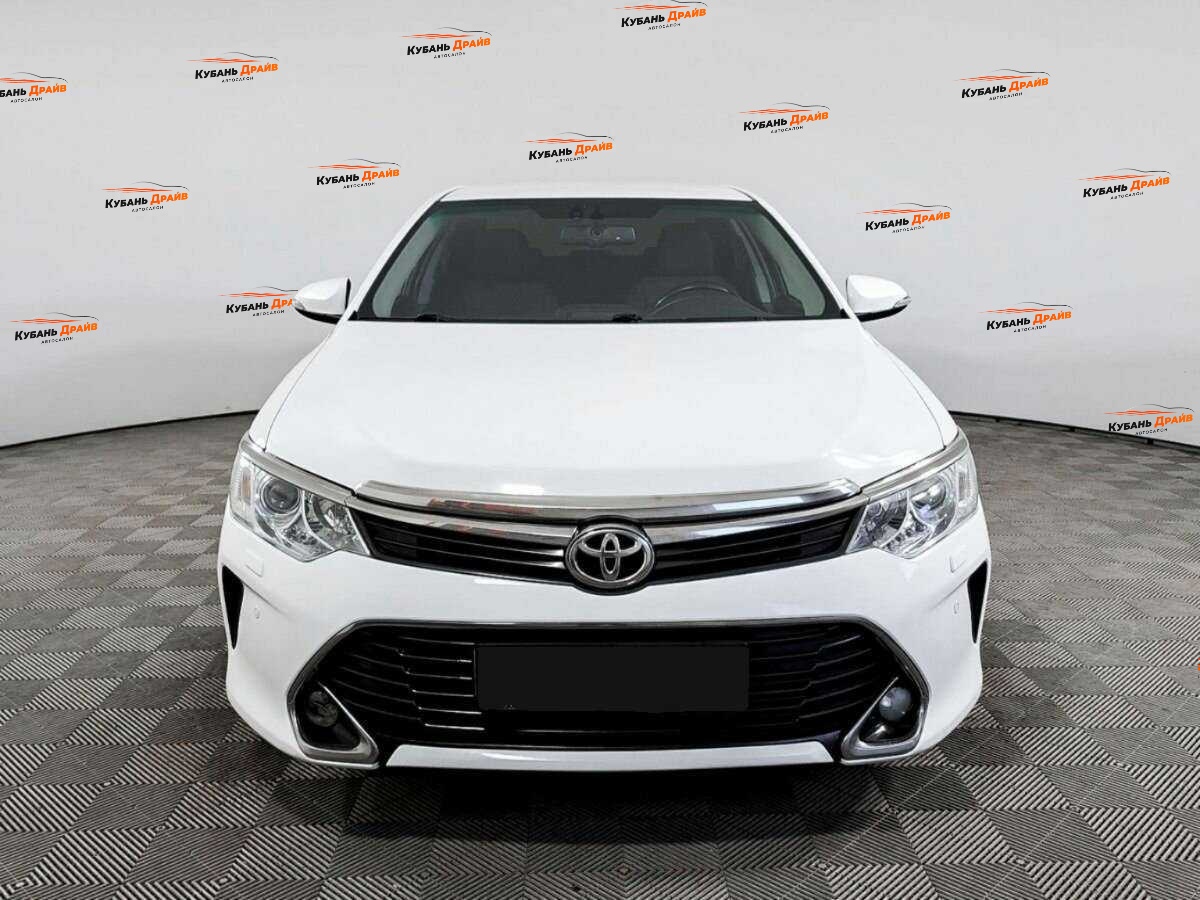 Toyota Camry 2015 года с пробегом. Фото: #1