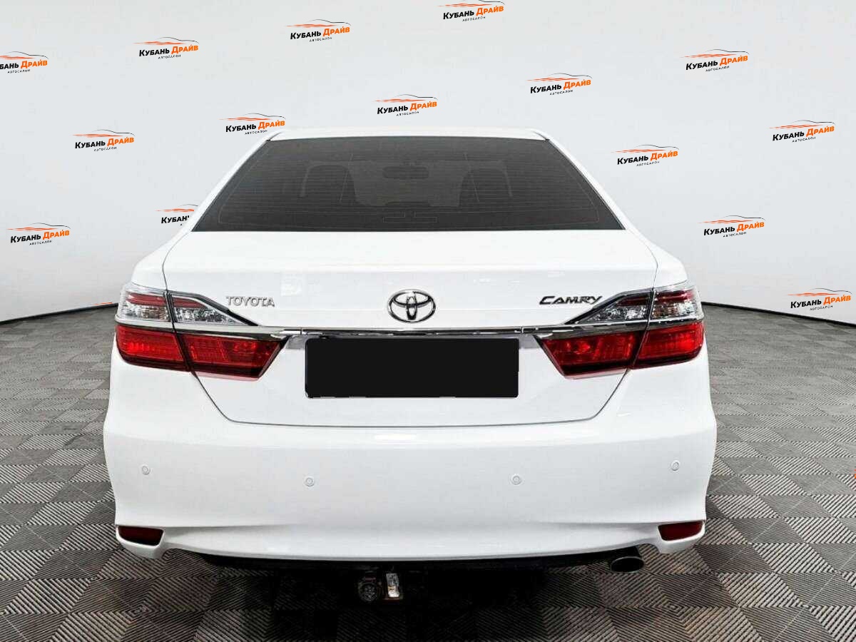 Toyota Camry 2015 года с пробегом. Фото: #4