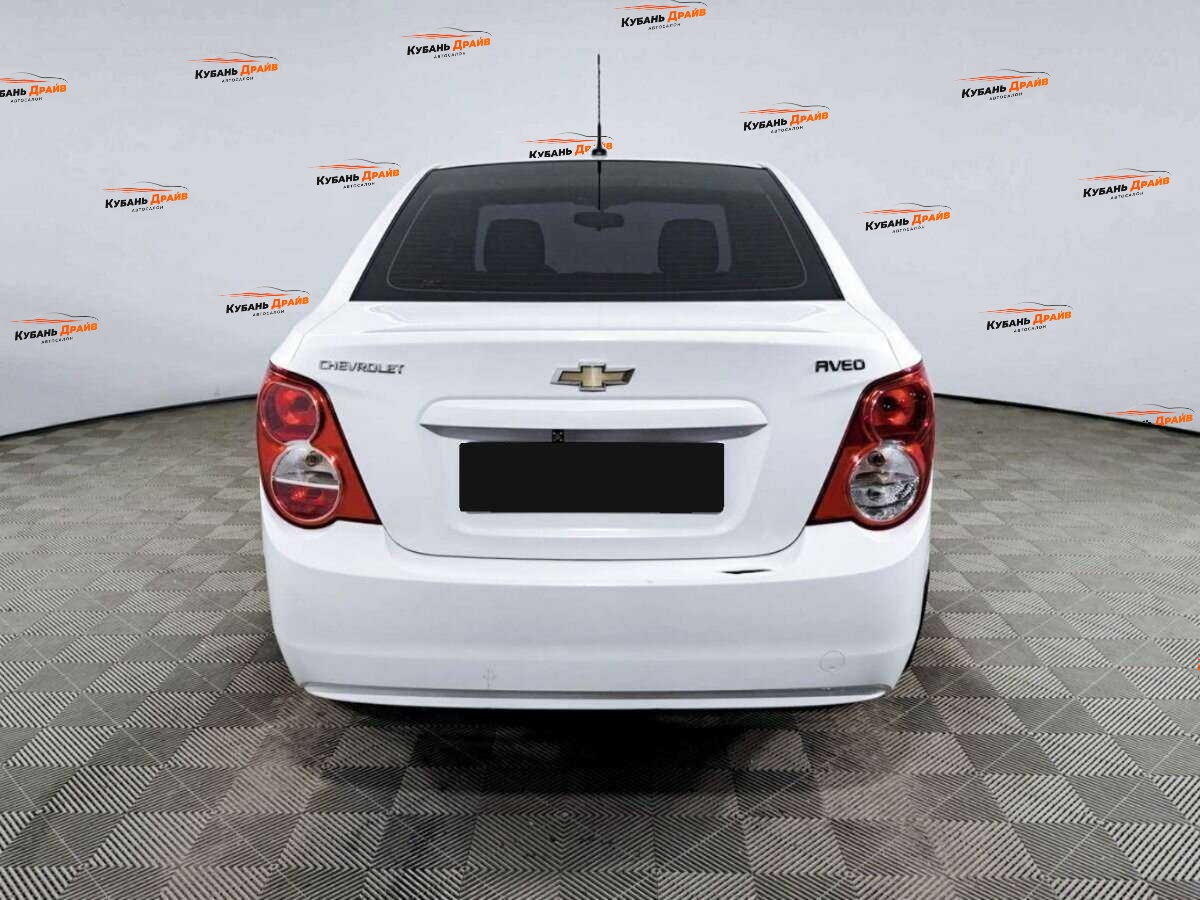 Chevrolet Aveo 2013 года с пробегом. Фото: #5