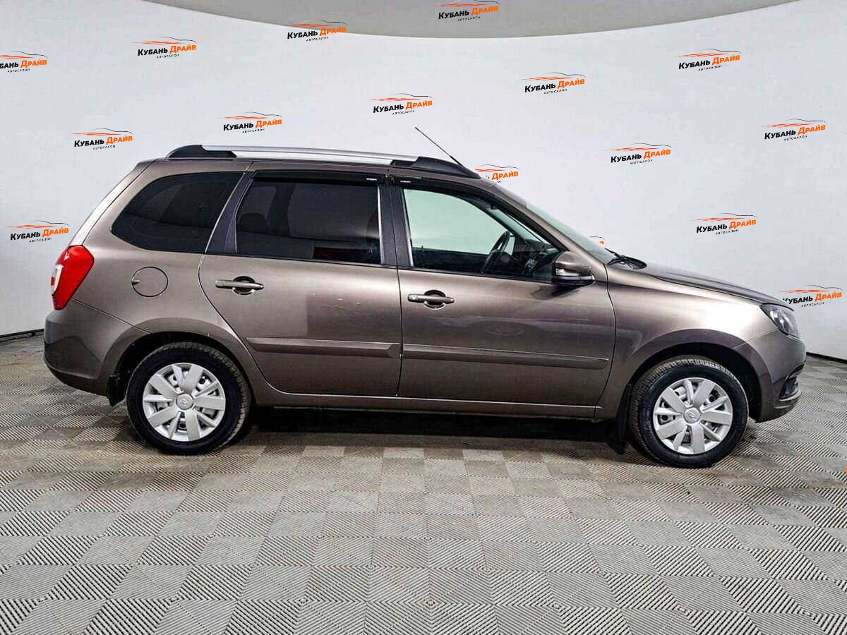 Lada (ВАЗ) Granta 2019 года с пробегом. Фото: #3