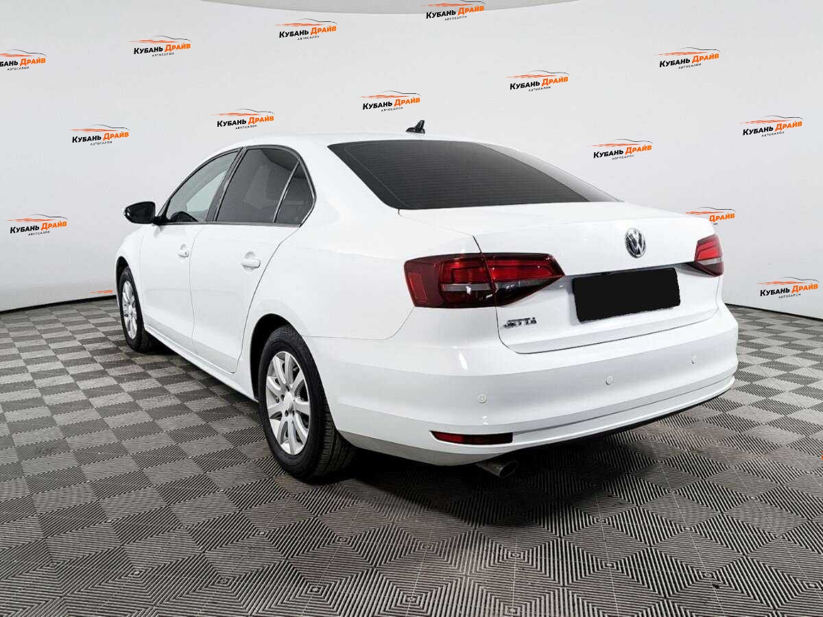 Volkswagen Jetta 2018 года с пробегом. Фото: #5