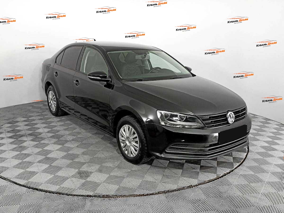 Volkswagen Jetta 2018 года с пробегом. Фото: #2