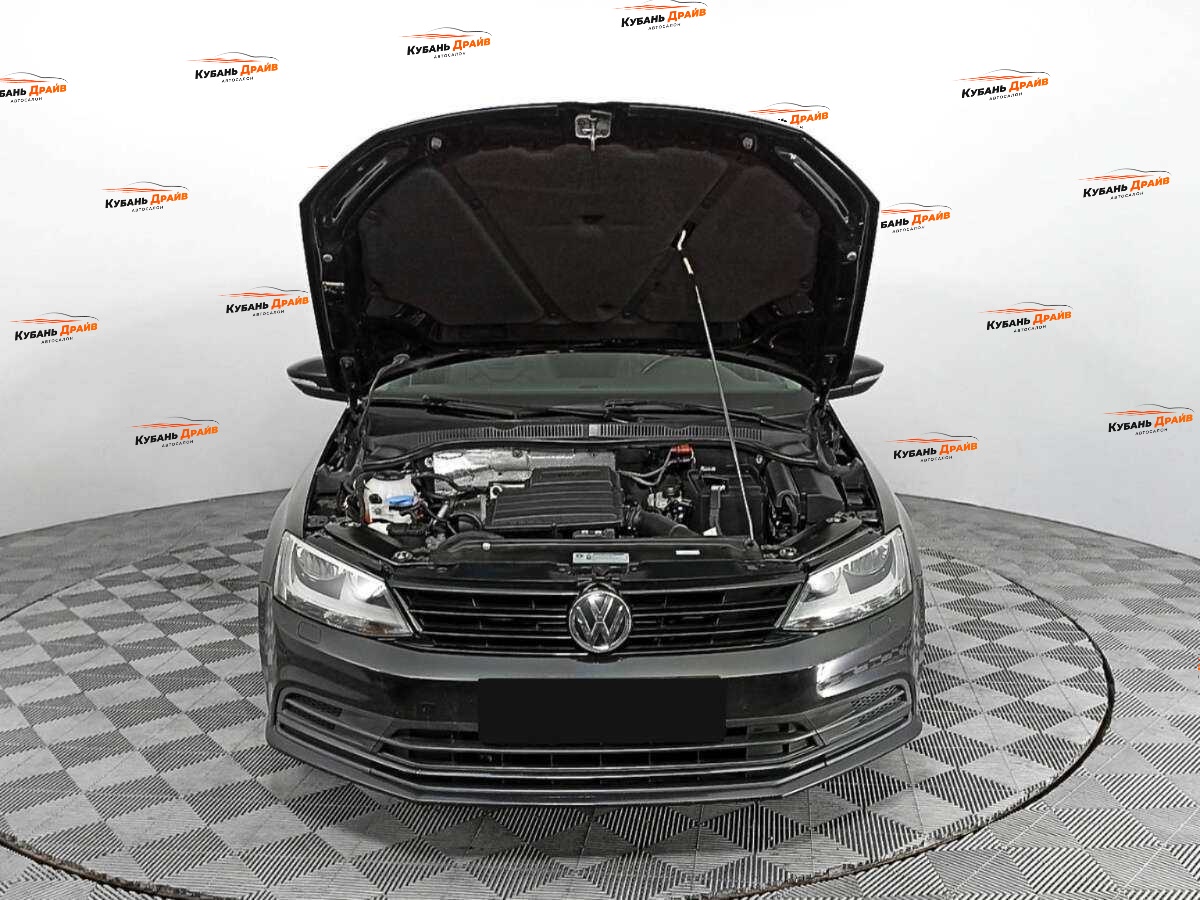 Volkswagen Jetta 2018 года с пробегом. Фото: #7
