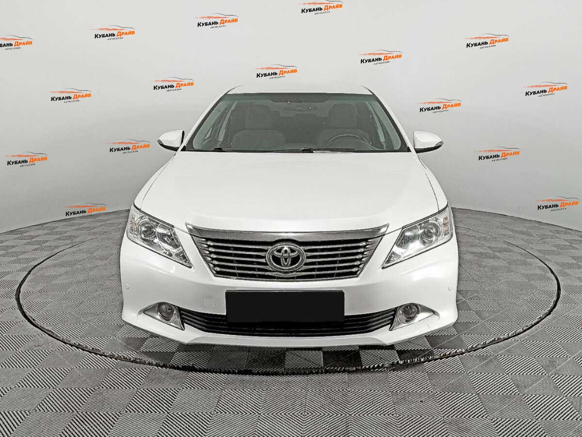 Toyota Camry 2014 года с пробегом. Фото: #1