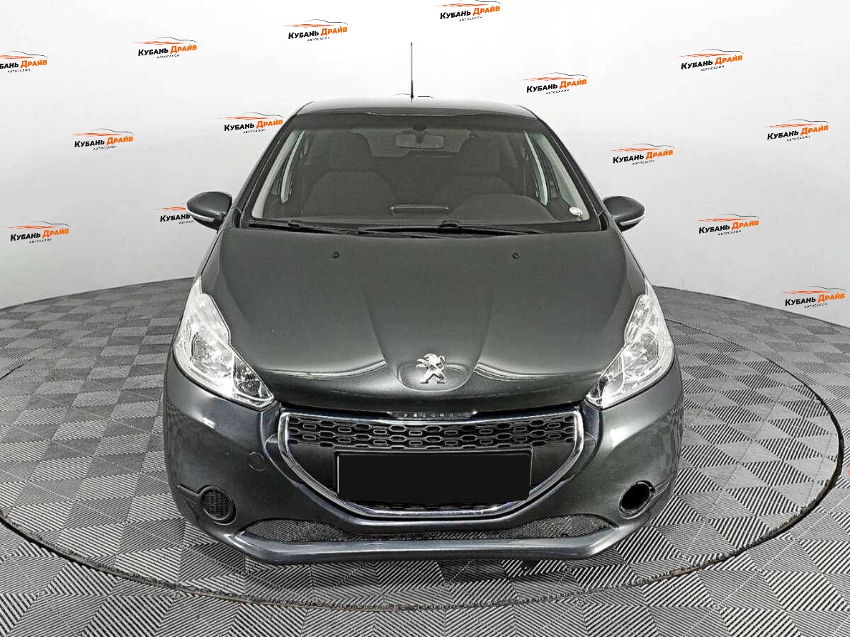 Peugeot 208 2013 года с пробегом. Фото: #1
